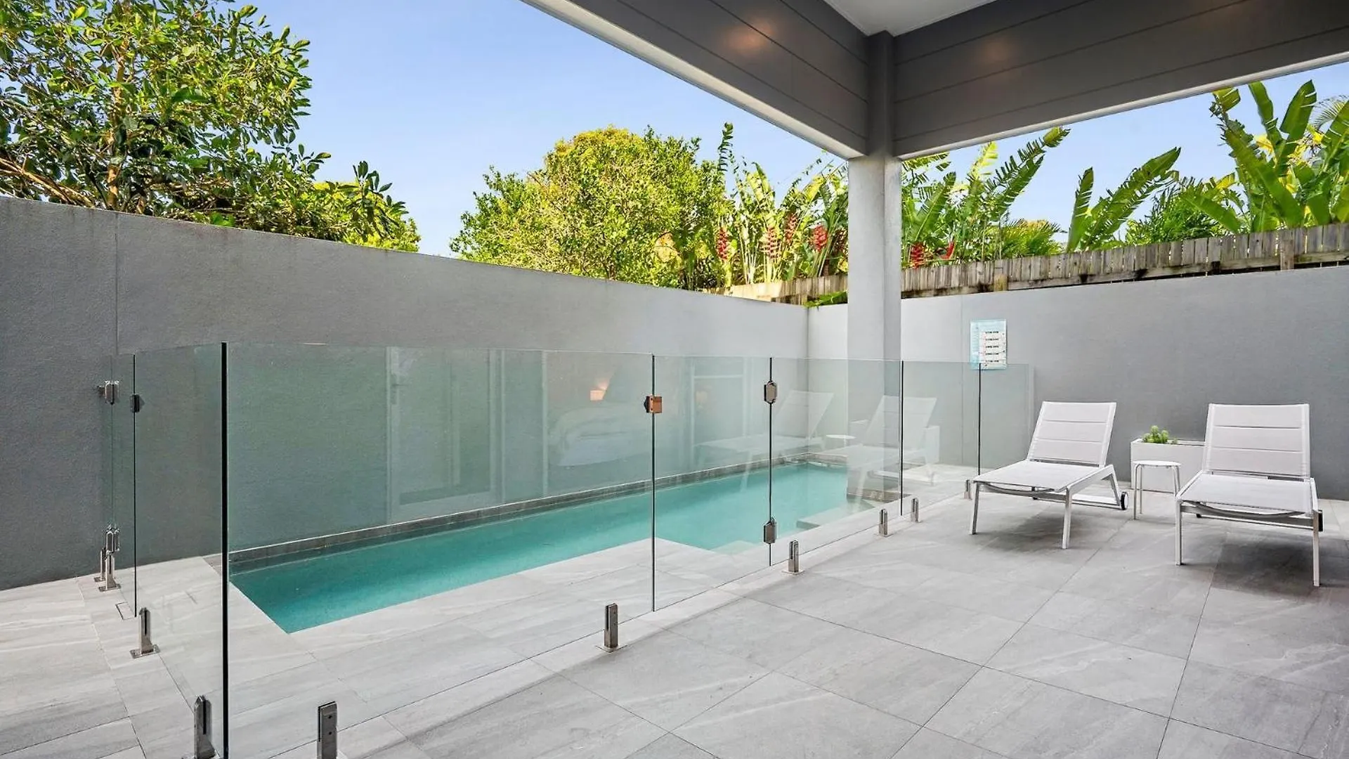 Beautiful Three-Story Villa Footsteps To The Beach Coolum Beach 0*,  Australien